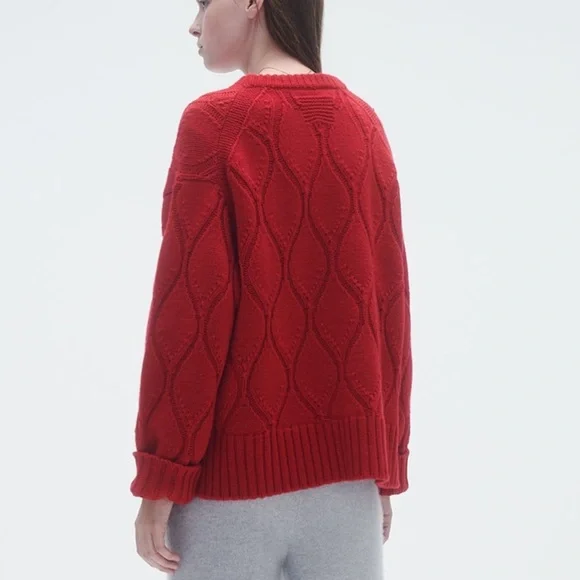 Guest in Residence Wavy Cozy Cashmere Crew in True Red - Picture 2 of 9